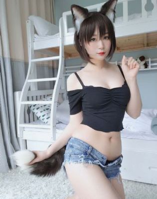 偷拍一二三区美女洗澡_4K完整在线观看
