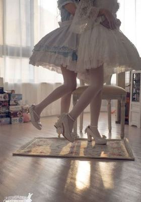 欧美裸体少女_剧情片在线视频观看