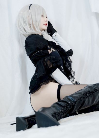 欧美女上衣长袖_1080影视在线观看