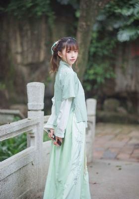 欧美金发写真集_4K在线观看完整版
