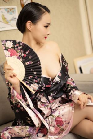 自拍偷拍2019_加长未删减版在线观看