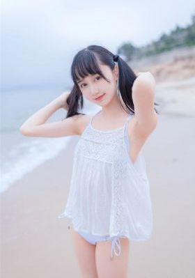 欧美棕色机车皮衣街拍_BD韩语视频大全
