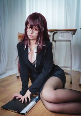 农村干部睡三个女右派_720HD在线观看