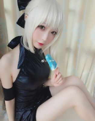 欧美金发乱妇15_HD动漫免费观看