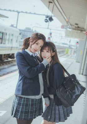 欧美男头像高冷ins_剧情片动漫免费观看